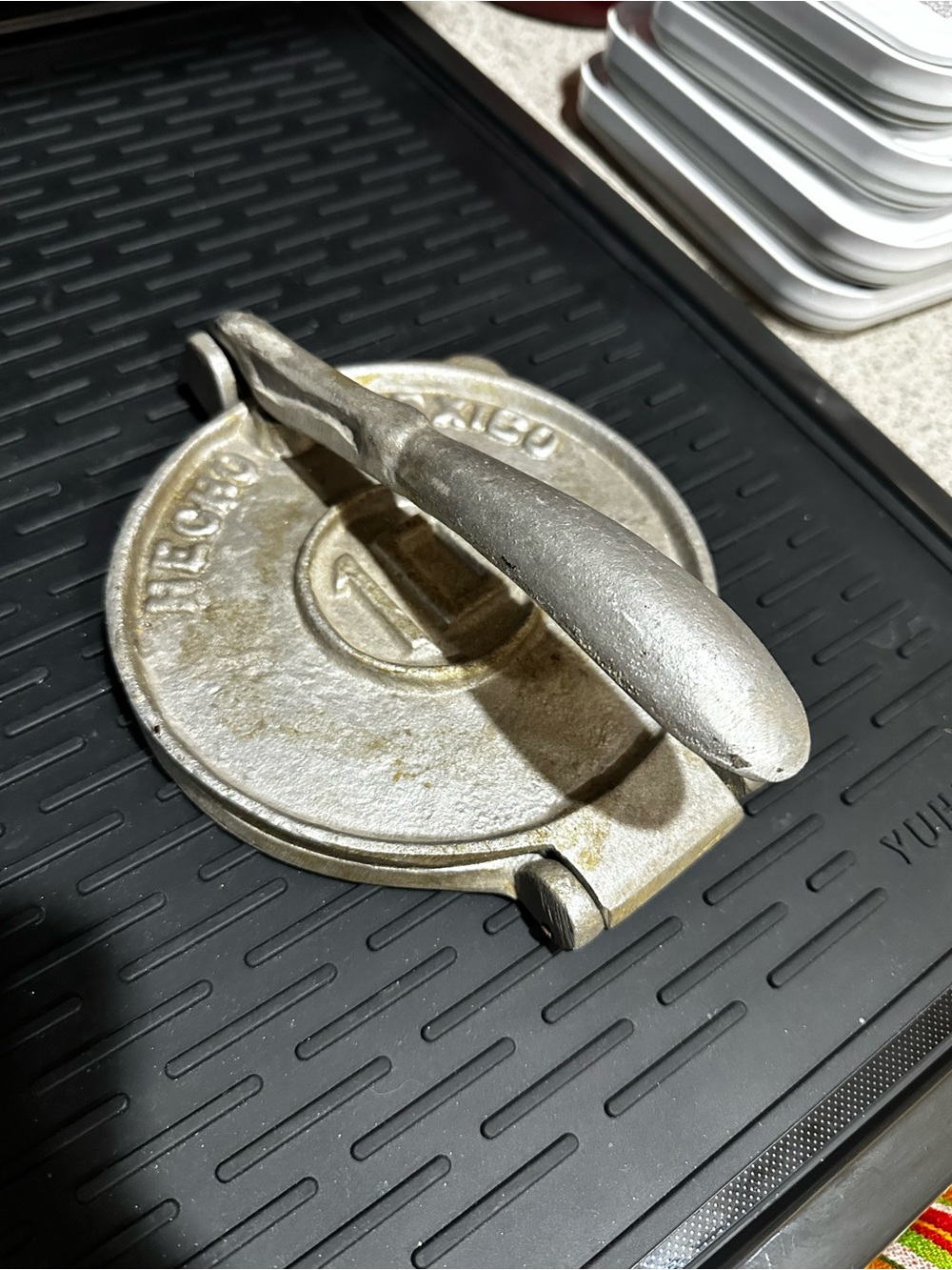 Cast Iron Tortilla Press in Silver Finish